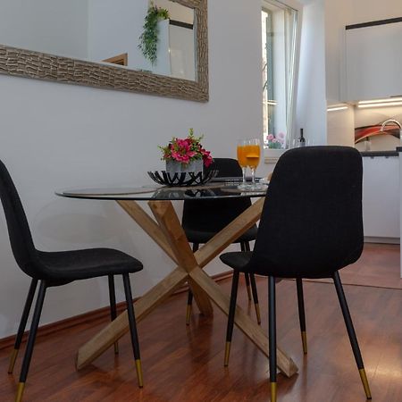 Cozy Central Apartment 3 Guests Сплит Екстериор снимка