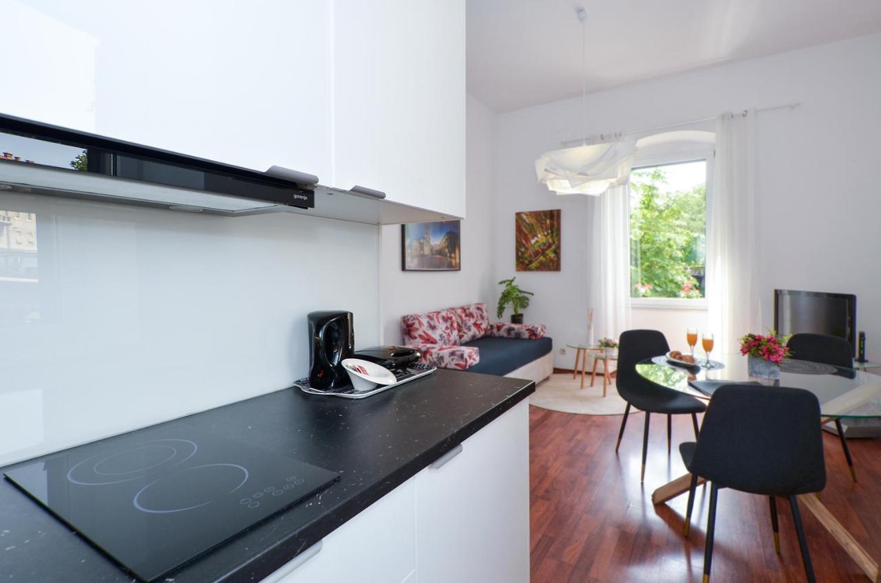 Cozy Central Apartment 3 Guests Сплит Екстериор снимка